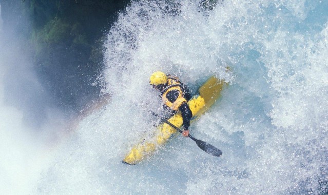 kaiyun-皇家马德里与巴塞罗那上演巅峰对决，西甲冠军悬念再起