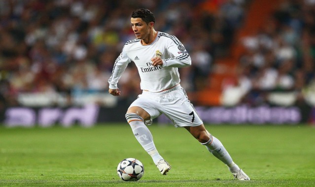 开云体育app下载-NBA季后赛激战正酣 东西部豪强上演巅峰对决