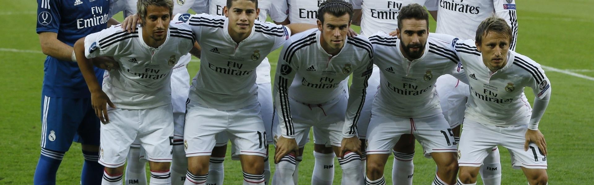 开云体育app下载|库里狂砍50分率勇士逆转取胜，三分雨浇灭对手反扑希望