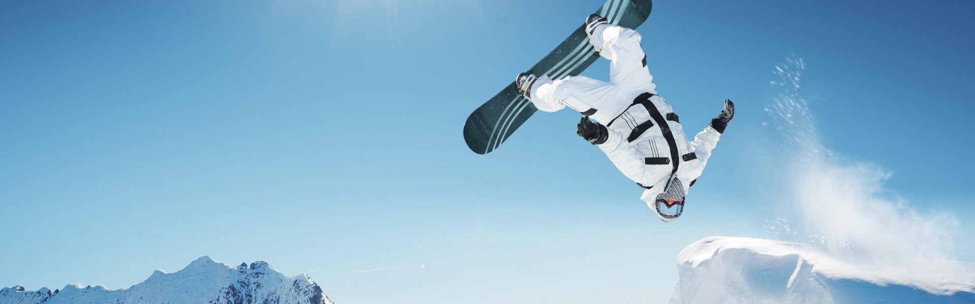 【开云】激情对决！同城德比战引爆球迷狂欢，胜负悬念持续至最后一刻