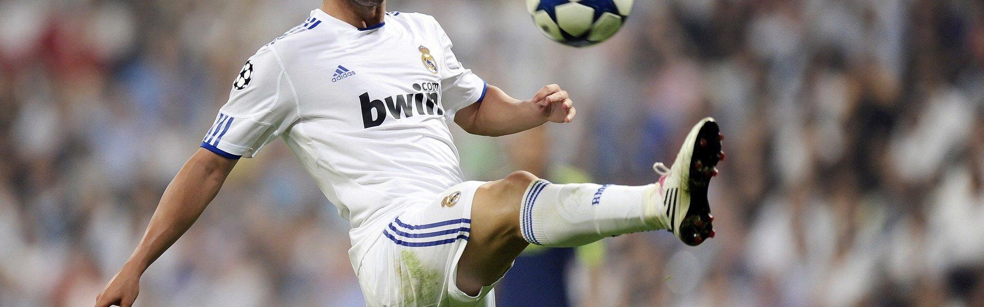 开云|西甲联赛激战正酣，豪门对决引爆全球球迷热情