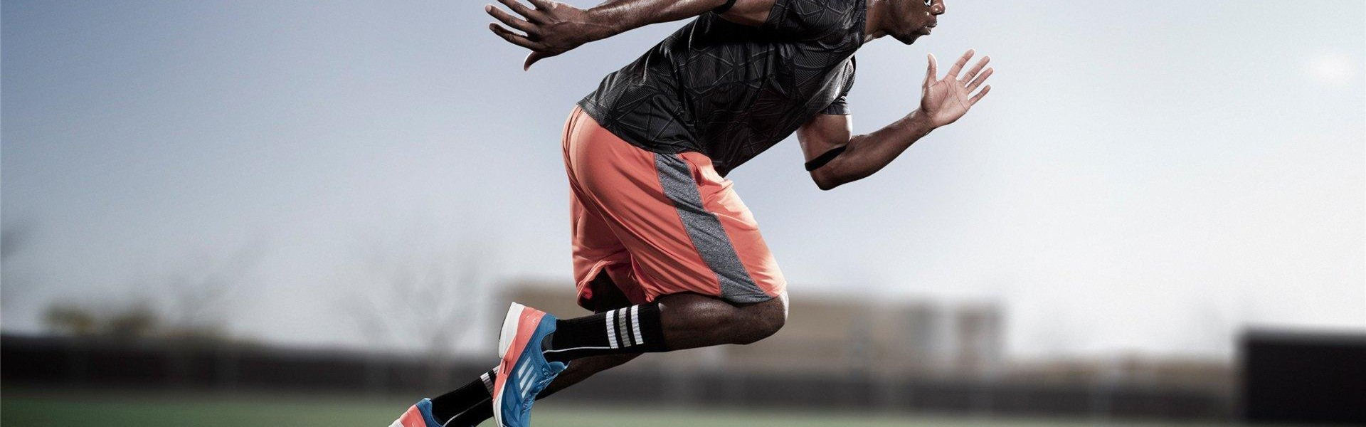 开云体育app下载：NBA总决赛激战正酣 勇士队逆转取胜夺赛点