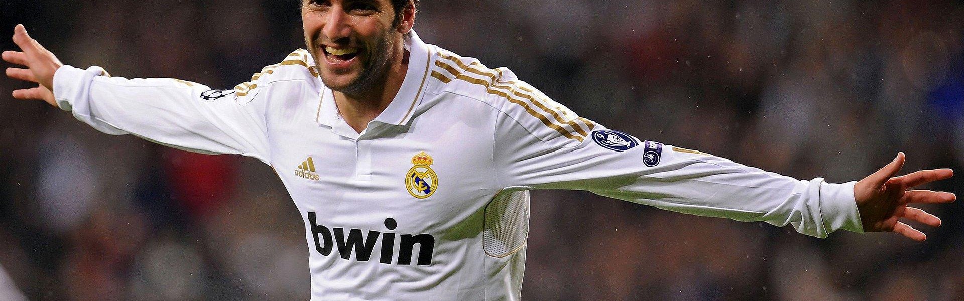 【开云官网】激情对决！同城德比战引爆全场，胜负悬念持续至最后一刻