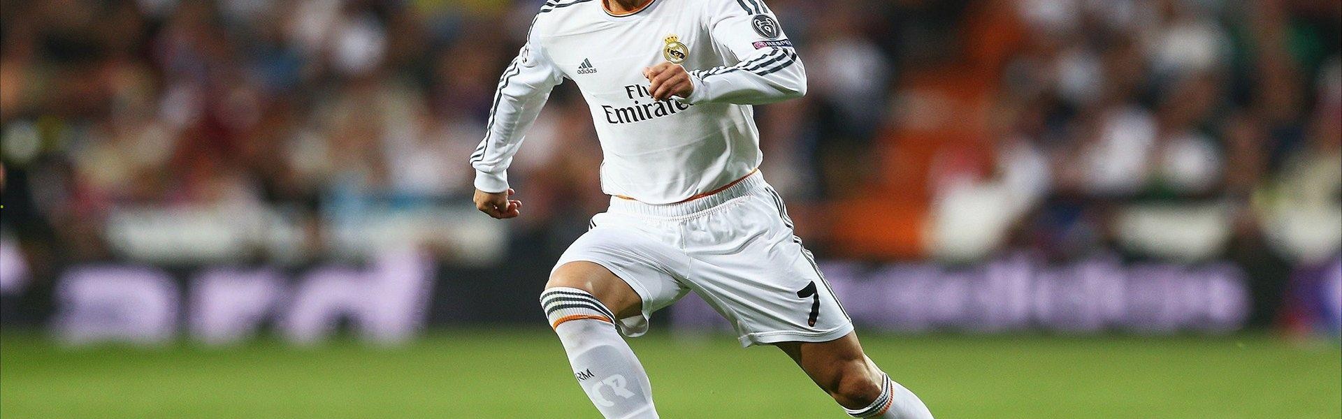 【开云】姆巴佩梅开二度助巴黎圣日耳曼豪取三连胜 法甲霸主地位稳固