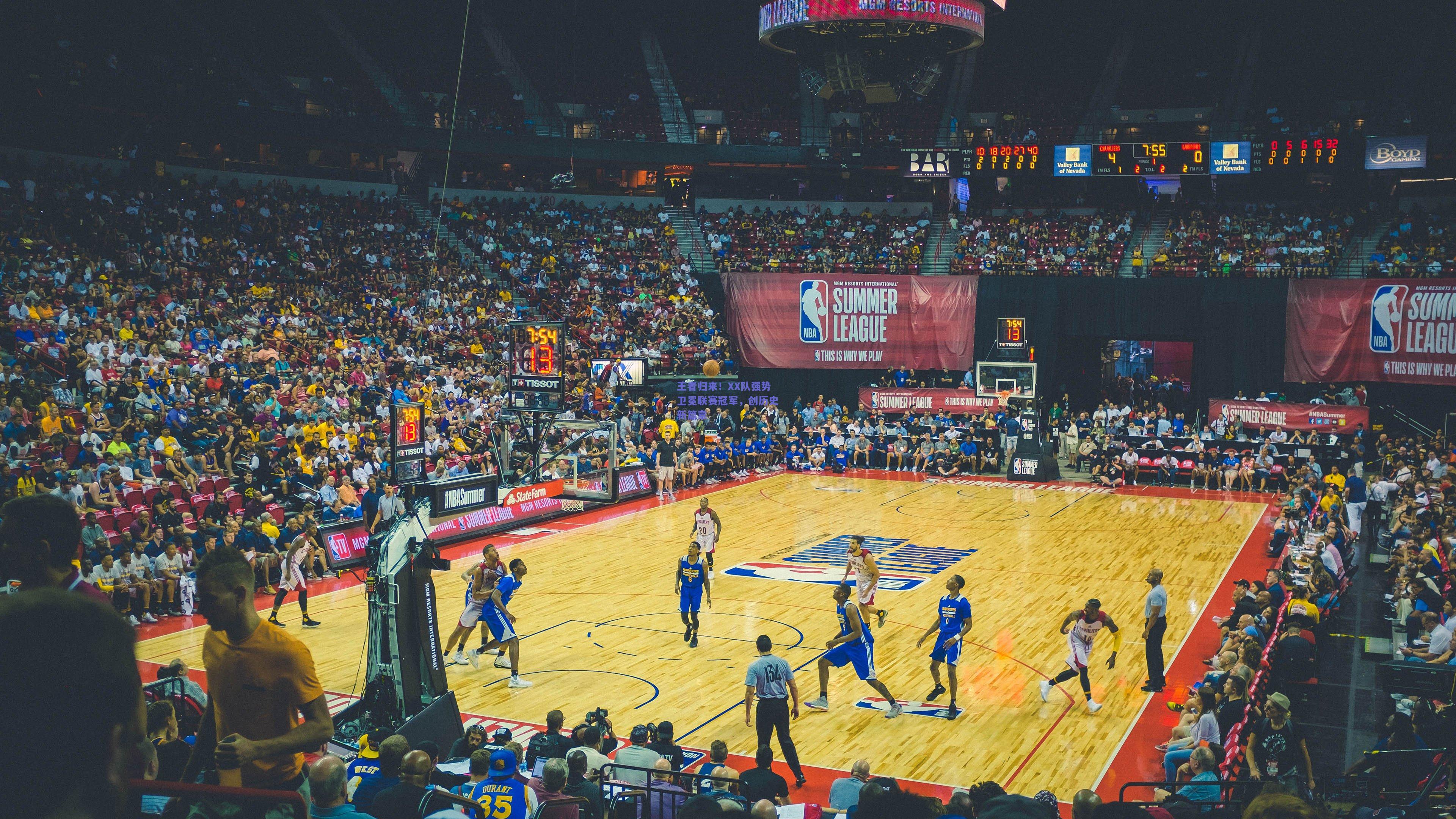 王者归来！XX队强势卫冕联赛冠军，创历史新篇章